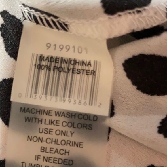 Vince Camuto Polka Dot Blouse - Picture 6 of 8